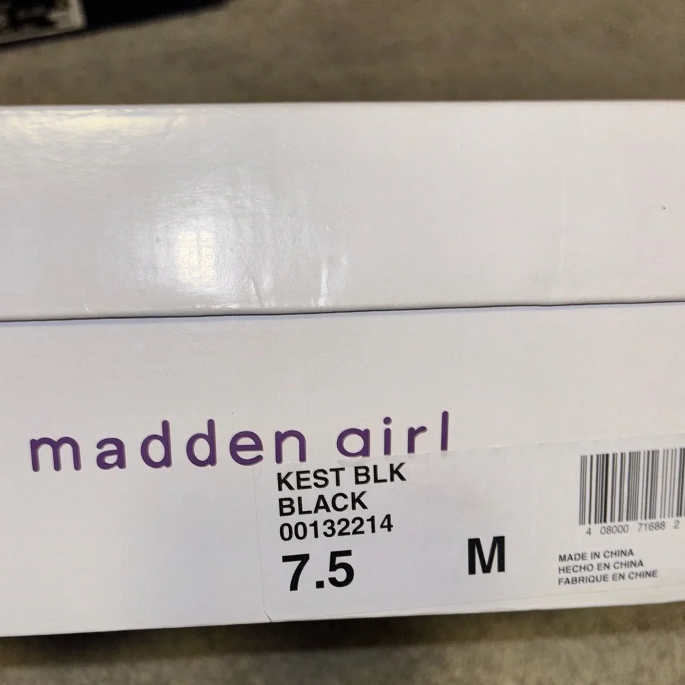 Madden Girl Double Buckle Black Ankle Booties Women 7.5 - Picture 7 of 7